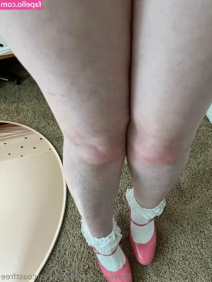 daisywestcoastfree - This yumminess is especially for you. 😈