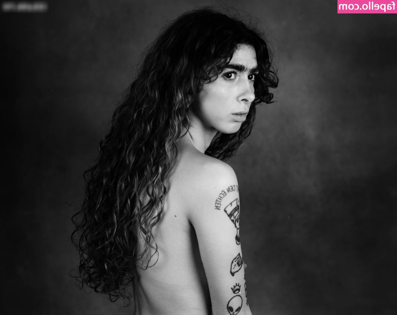 Canel Aylin [ canel-aylin ] - Care to see what is under ? I really like this see through white top