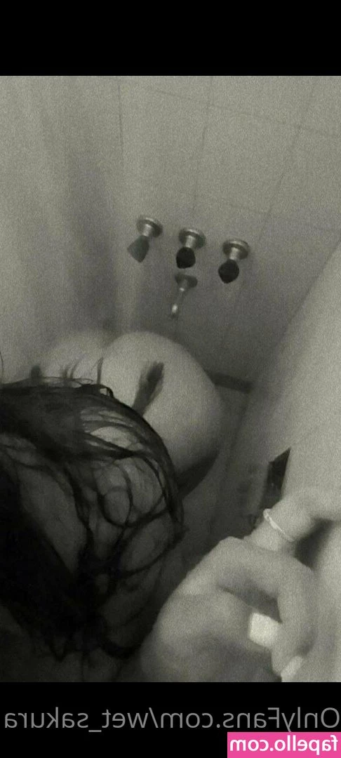 wet_sakura [ wet-sakura ] - I’ll be recording new videos soon💜💜