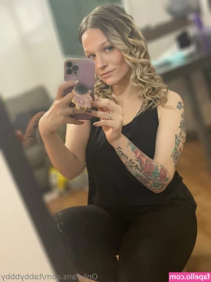 tabbybbby - Hello! 💋 There have been no coloured nylons here for a long