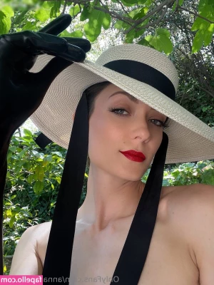 Anna Lisa Wagner [ anna-lisa-wagner-7 ] - Is it that you want my private Snapchat or a private video call on my