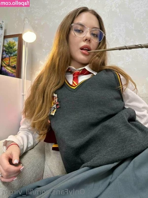 lil_virgin [ lil-virgin ] - Candy shop is open 😘