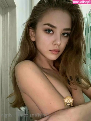 lil_virgin [ lil-virgin ] - Purple is the color of Royalty right? Bow down slave! 😈