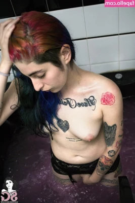 Karenzio - Fucking myself in different places in the bathroom   where would you