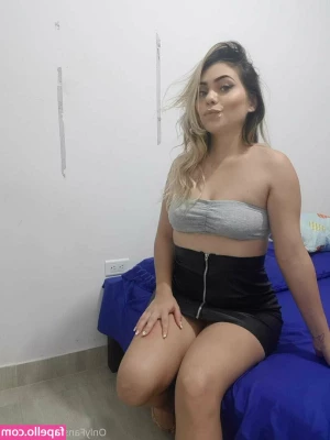 roxdiaz - Take me to dinner  or just eat me