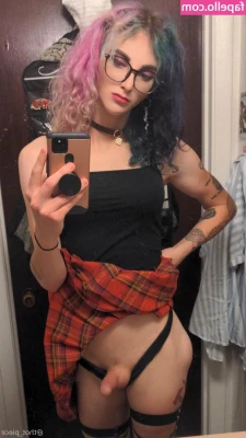 Violet Valentine [ violet-valentine ] - Can you smell me?  I invite you to subscribe to my PREMIUM profile