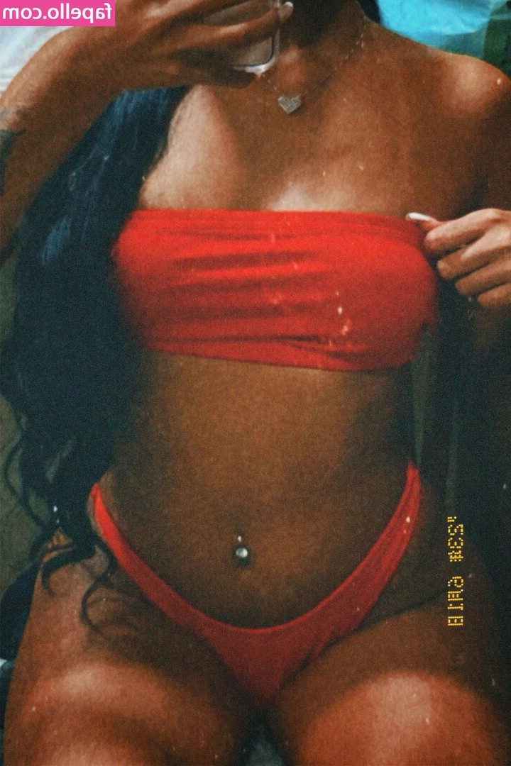 Jejeboneca.00 [ jejeboneca-00 ] - Adivina quien cumple años en media hora   Acepto regalitos por bizum