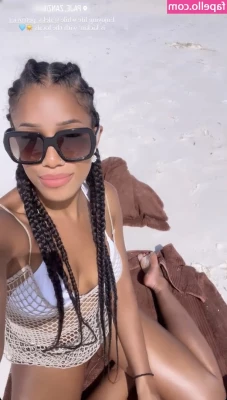 Vanessa Nwattu [ vanessa-nwattu ] - Just a little shower fun