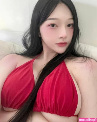 soyeemilk - Even on vacation I will post for you guys. 🥰🥰🥰 thank you so