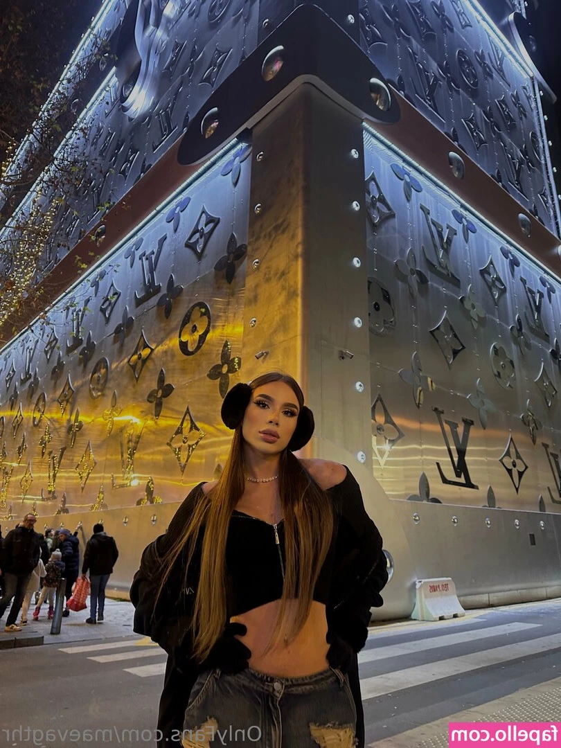 maevagthr - BOOBS!♡.♡ TITS!😍