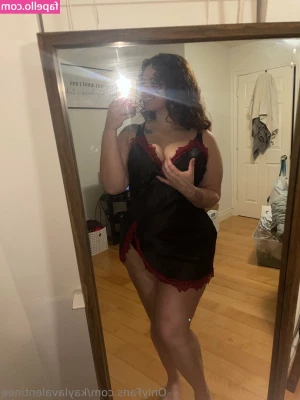 kaylavalentinee - Do you wanna fuck me in this costume