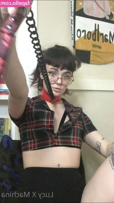 lucyxxxbot - Hello hello 🌼🌼