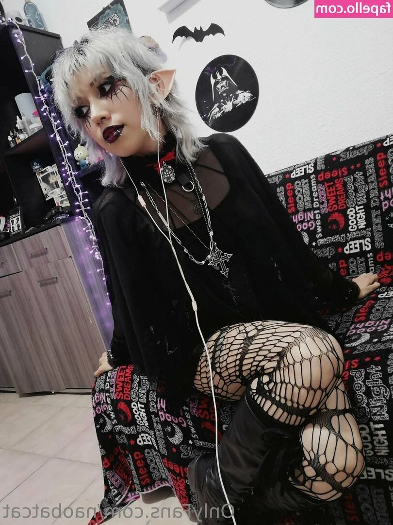 naobatcat - domllamasxxx   frankbottomsxxx Watch me thoroughly destroy the hot