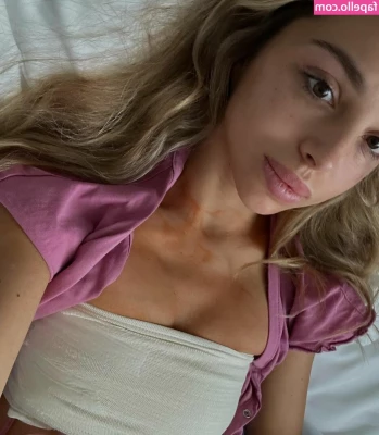 Veronica Bielik [ veronica-bielik-1 ] - Small booty s matter too  You going to hit it from the back