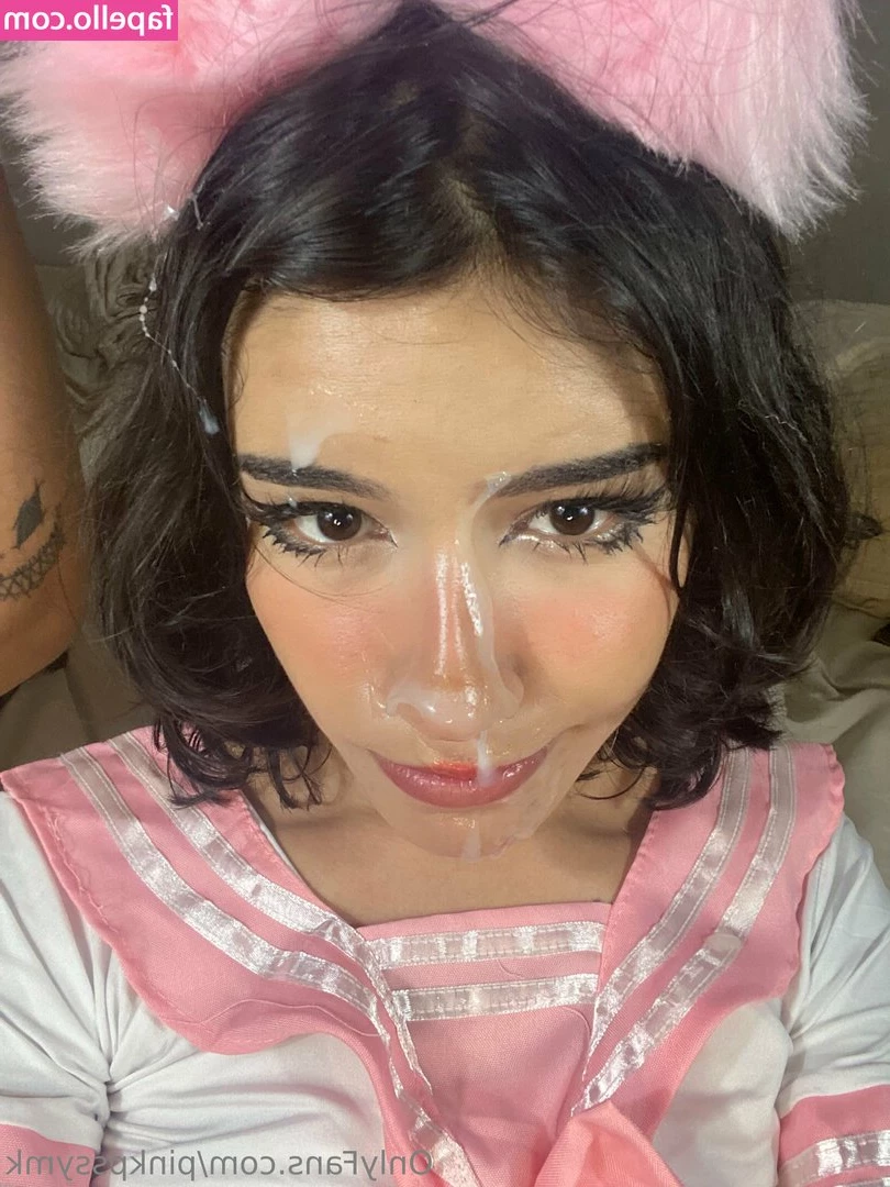 pinkpssymk - Miss Kayla loves her fishnets  Who wants a taste of that sweet pussy
