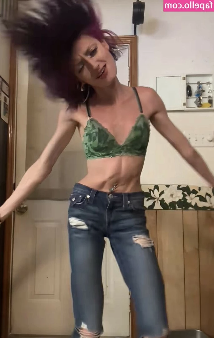 Shy_deshae [ shy-deshae ] - See the other photos if you want a sexier version     Do you like my