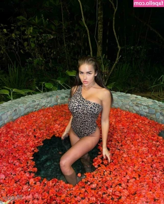 mariamartskaya - Thx for following me guy   ขอบค ณท