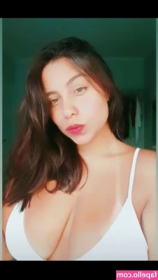 Garotas Da Baixada Santista [ garotas-da-baixada-santista ] - Strip tease tuesday  have an amazing day my loves  tittytuesday 