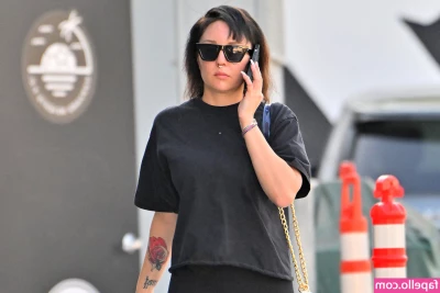 Amanda Bynes [ amanda-bynes ] - Bend me over and pull my hair that s what really gets me going