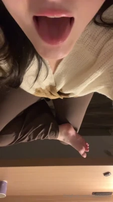 Sizeelevens - Let’s have a beer with out cocks out together