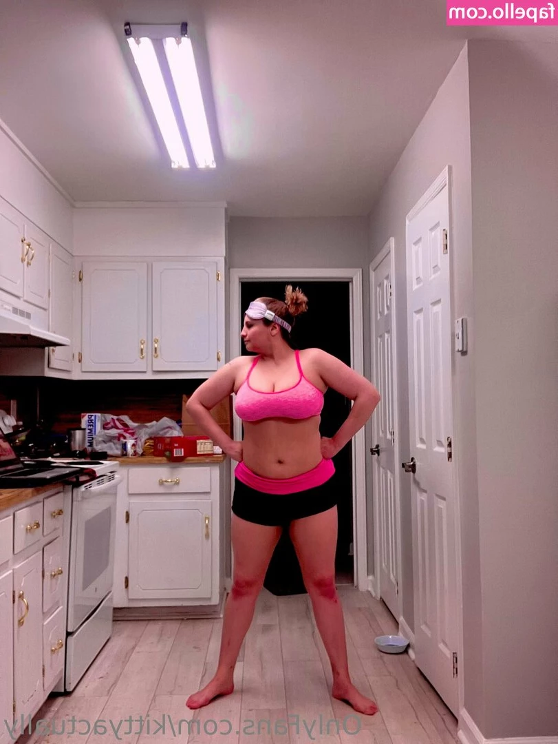 kittyactually - I ll face reveal when I get 50 fans