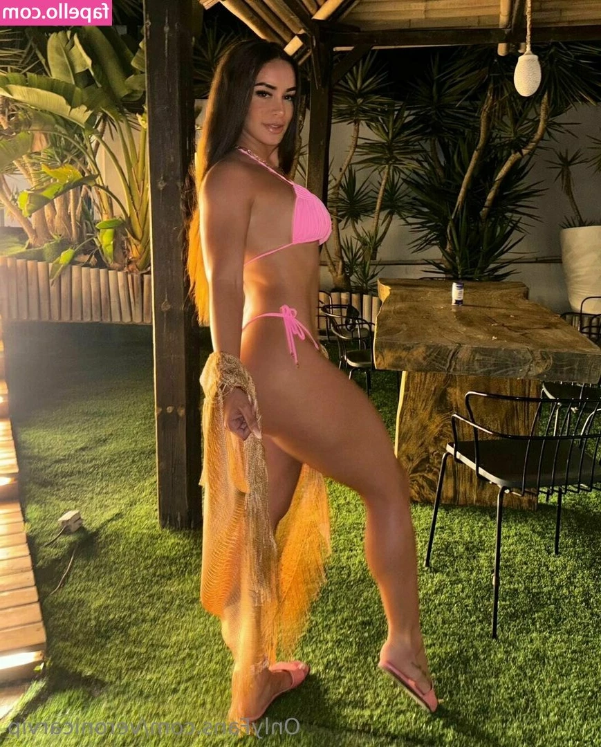 Veronica Ramirez [ veronica-ramirez ] - I’m such a tease and I love it hehe 😜 I’m feeling a bit