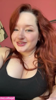 Elle Mae [ elle-mae ] - Do u have what it takes to handle my big fat ass daddy? Let's find