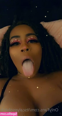 itscalypsobitch - Cum fuck these titties Zaddy    __ tip  5 if u think u could titty