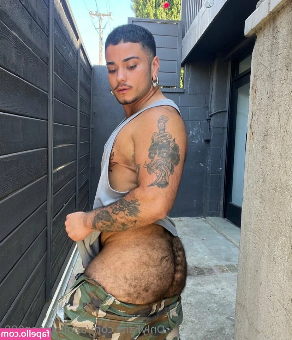 apollomoon999 - good morning boys   whos going to be naughty for me today