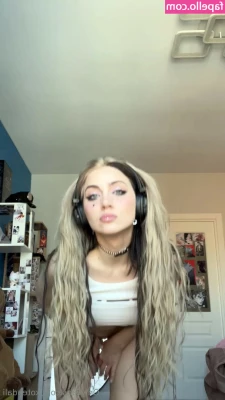 asmr_kotya [ asmr-kotya-1 ] - Moments before the fight I was doing my hand to the war  My mind was