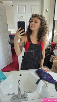 freerileyloonergirl - I m always so horny in the mornings