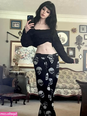 Gutknot - Come see me fuck my phat ass video will be ready to purchase later 