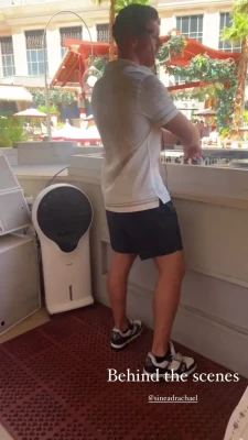 Daisy Anderson [ daisy-anderson ] - Anybody like foot content