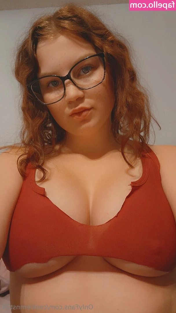 destyne2426 - My nasty feet