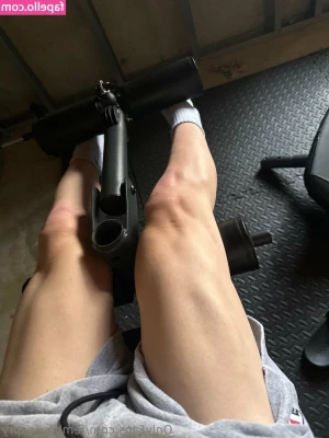 femboy_osprey [ femboy-osprey ] - I ll be at blue sapphire from 6-2 tonight