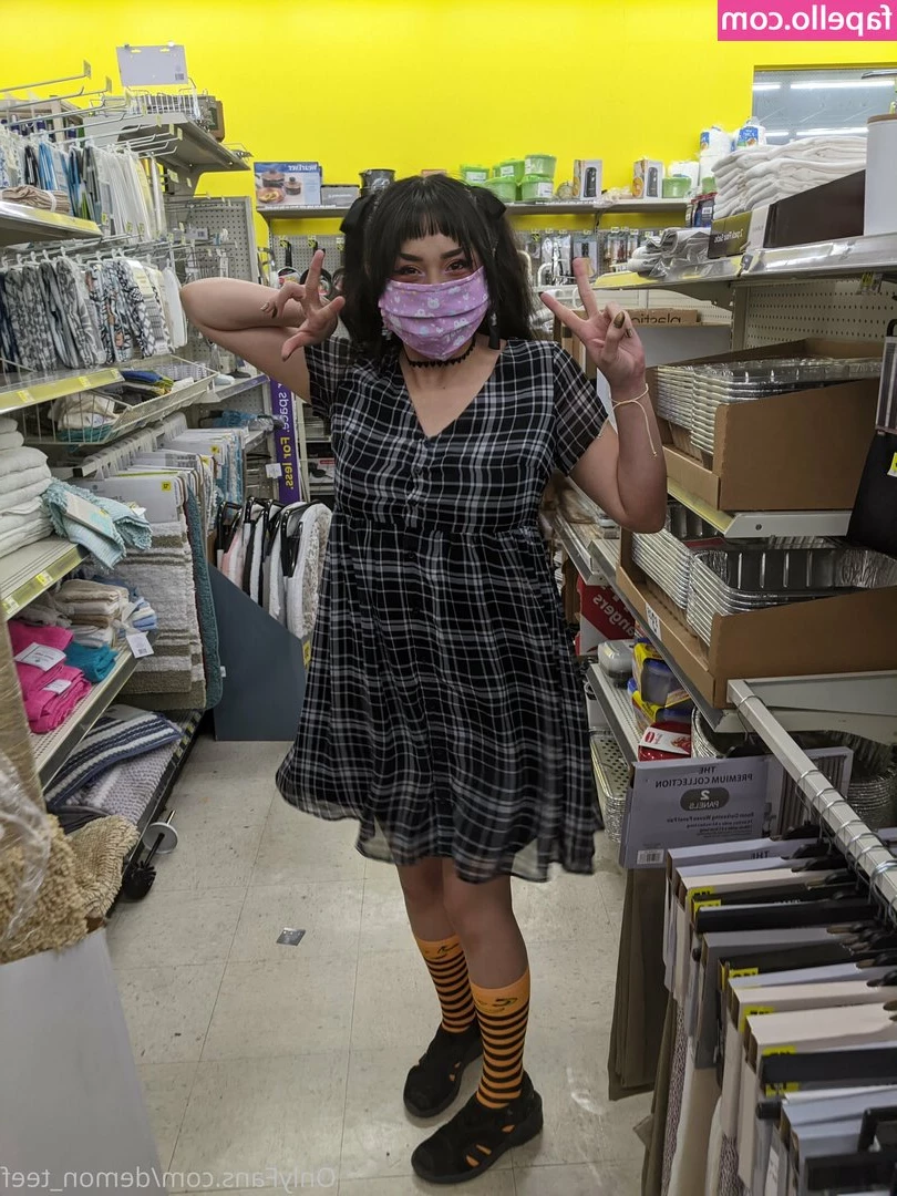 demon_teef [ demon-teef ] - lil try on vid coming soooon hehehe
