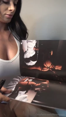 fitronniexo - Trailer - Kitana gets fucked and cum all over peach toes  Full video