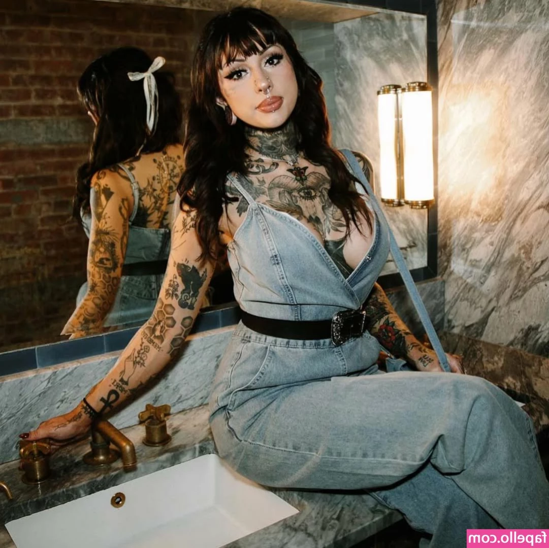 yourlilangeldoll - What happens on a visit with Stepauntie  stays between us   I know