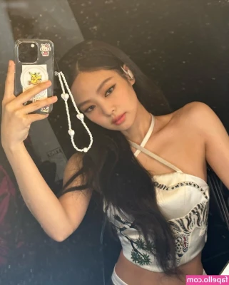Jennie Kim [ jennie-kim ] - Do you like my new teddy?💗