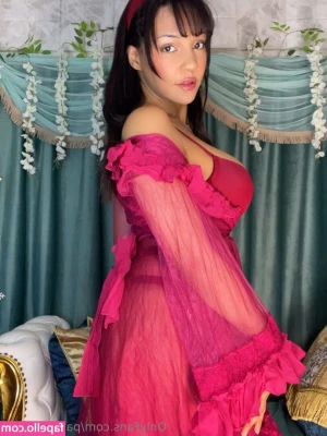 pattiecosplay [ pattiecosplay-3 ] - pov  we just woke up together and i m making u breakfast half dressed