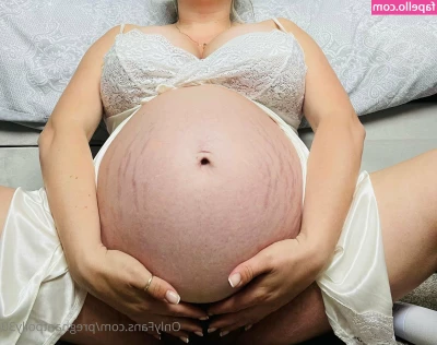 pregnantpolly30 - Cum and start your week off with me😘