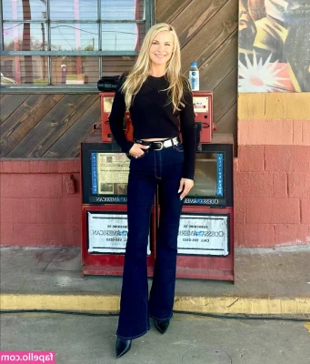 Ali Larter [ ali-larter ] - Kind a miss the beach right now🥺