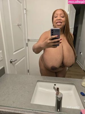 MsDeja - WHATA FOR DINNER DADDY 👅💦?