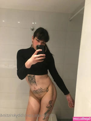 bbykristin4 - 室內就是要光溜溜的