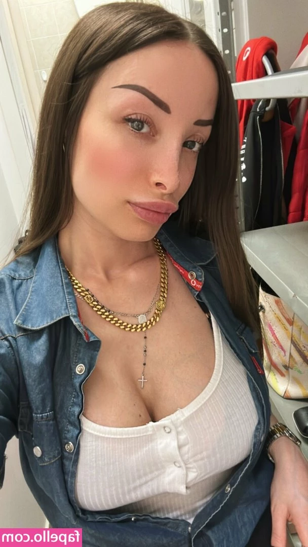 lamemew - Suck on my big tits