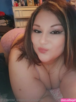 spicy_latina2179 [ spicy-latina2179 ] - Pretty sure the guys at jiffy lube saw me scrolling through my posts