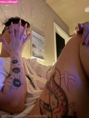 karathymefree - Hold hold hold  Still hold it  Don't relax 😱