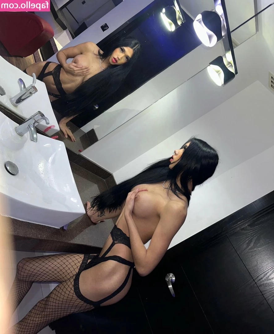 Lizarely Jordan [ lizarely-jordan ] - Stream started at 10 18 2024 11 22 am