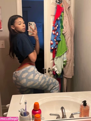taelynmarie - It’s the skin for me 🥰🌞‼️