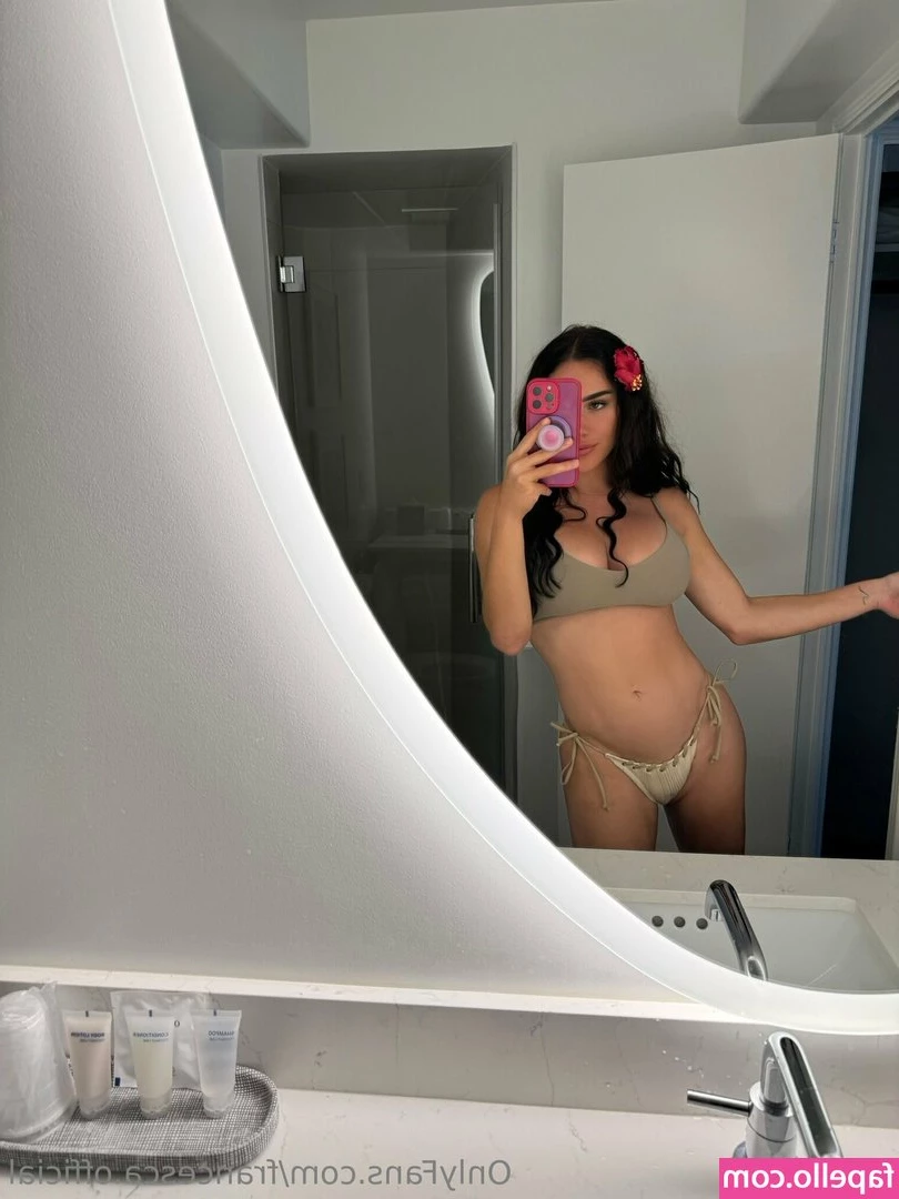 francesca.official [ francesca-official ] - Habéis visto mi nuevo set 🥵🥵 con mi amiga cherry ?? 🔥🔥
